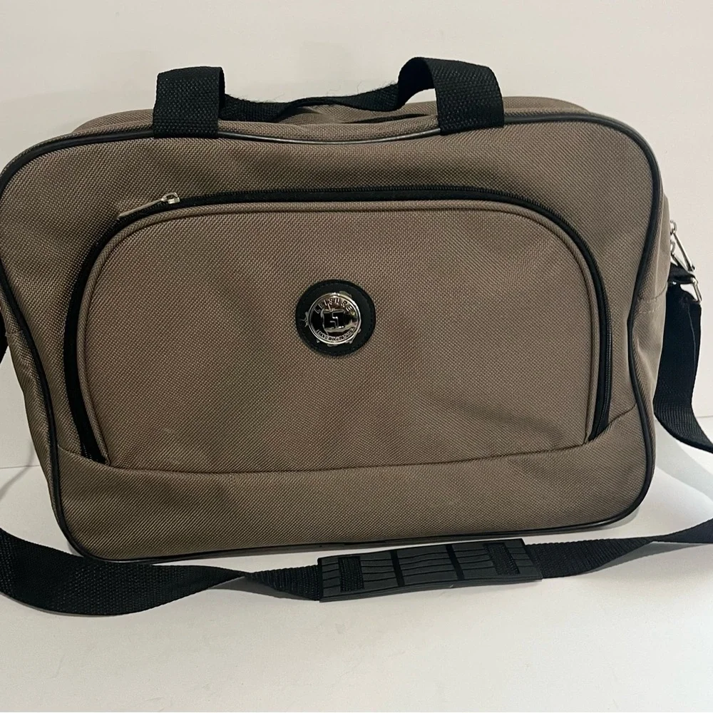 Leisure International Luggage tan Canvas Cosmetic Toiletry Travel Bag EUC
